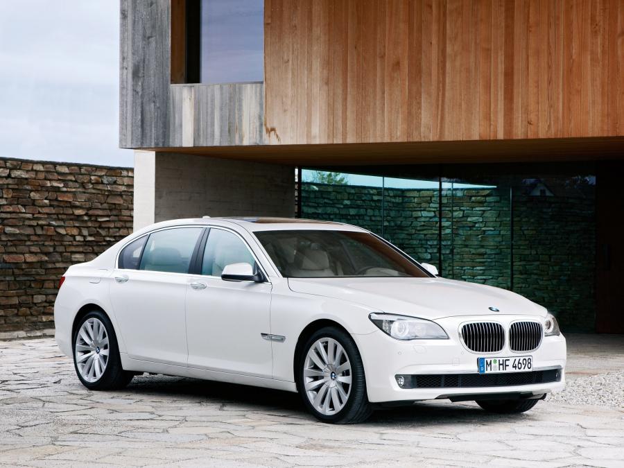  BMW 760Li 2009 года  (фото 16 из 16)